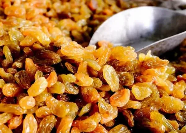 خرید بهترین انواع کشمش کاشمر با قیمت عالی